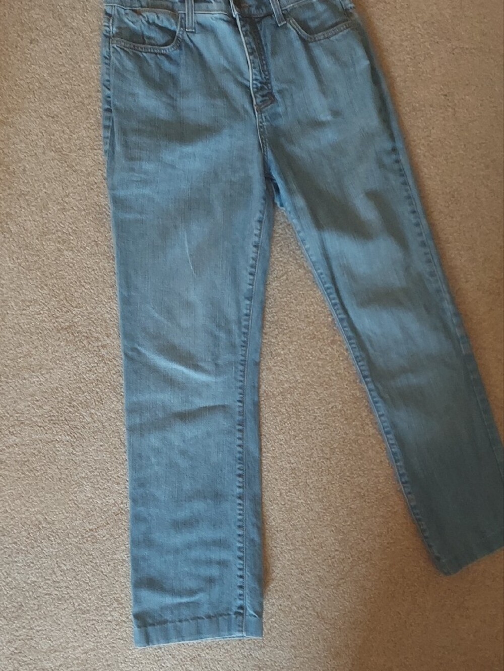 NYDJ Light Blue Denim Jeans with Contrast Stitching Women's Size 8. - Picture 2 of 3